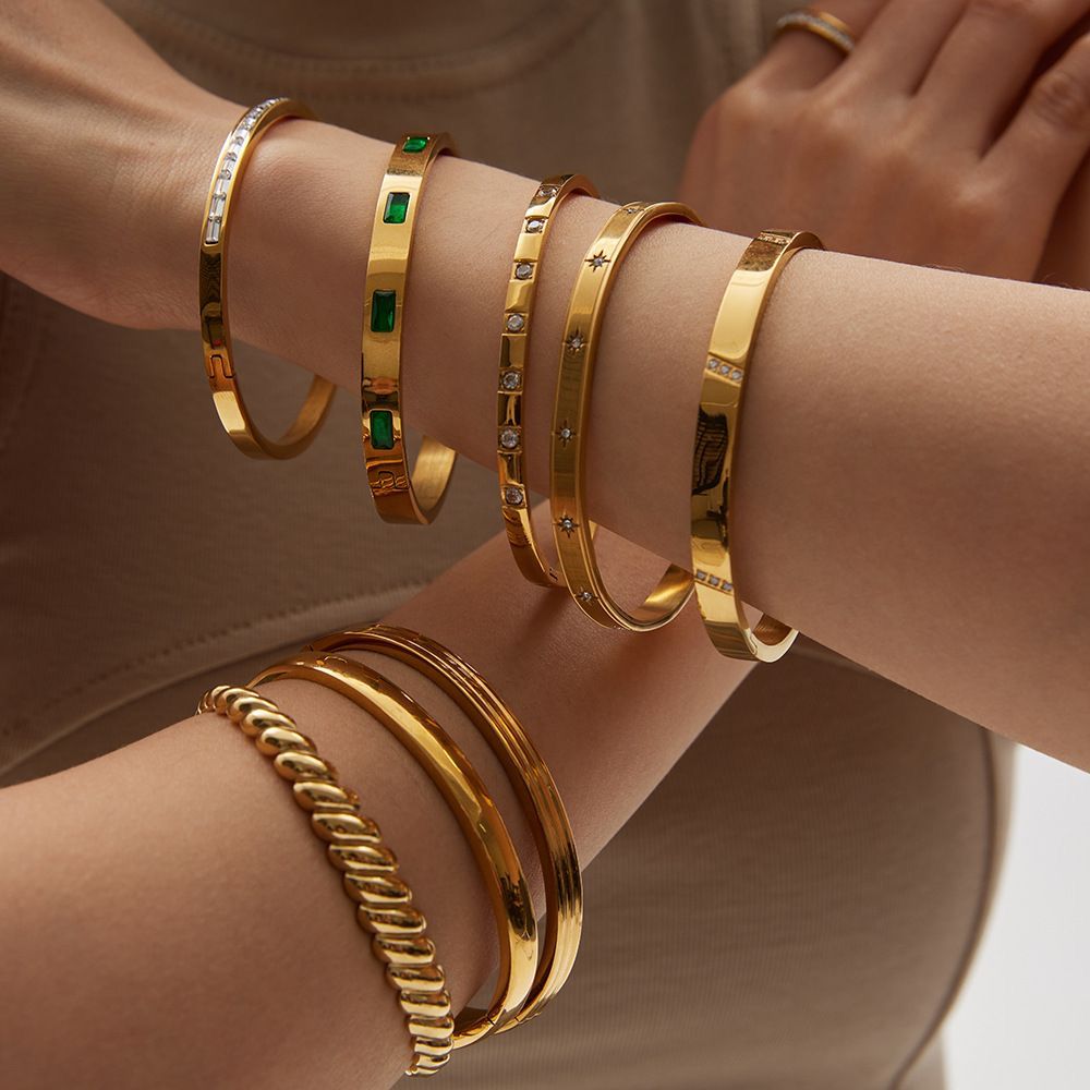 Bracelets - Bangles, Kadas & Charm Bracelets - Vira