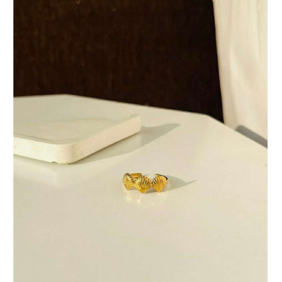 Shells Ring ~ Anti Tarnish