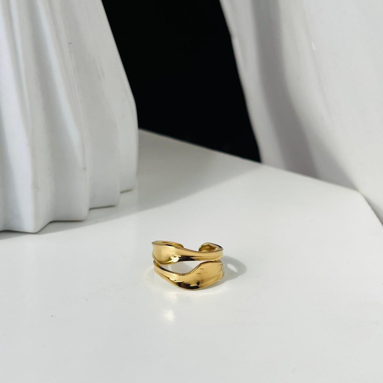 Adjustable Alice Ring ~ Anti Tarnish