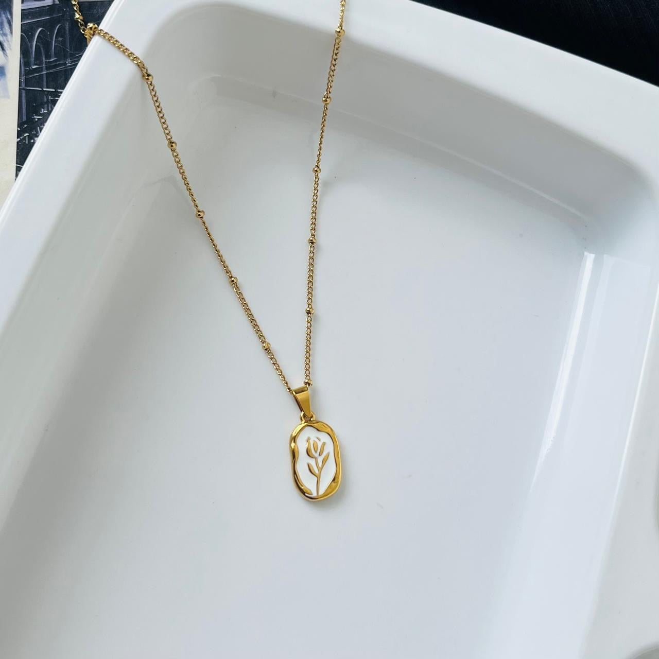 Tulip Necklace ~ Anti Tarnish