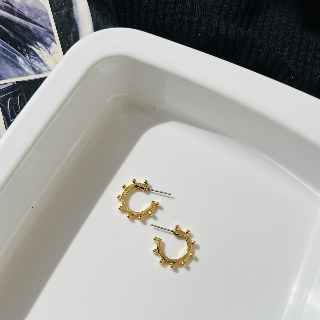 Ellie Small Hoops