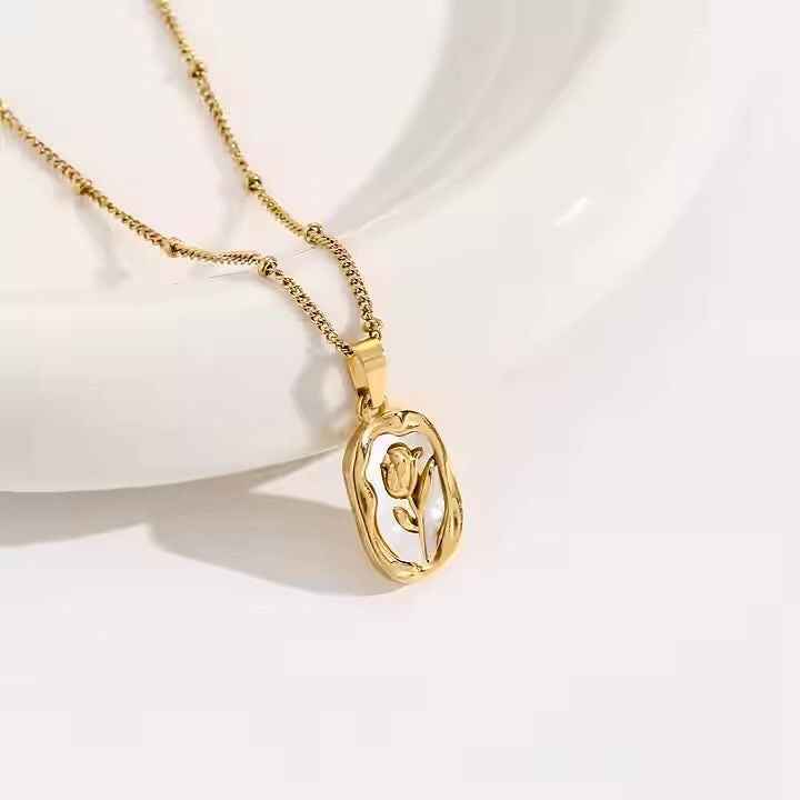 Tulip Necklace ~ Anti Tarnish