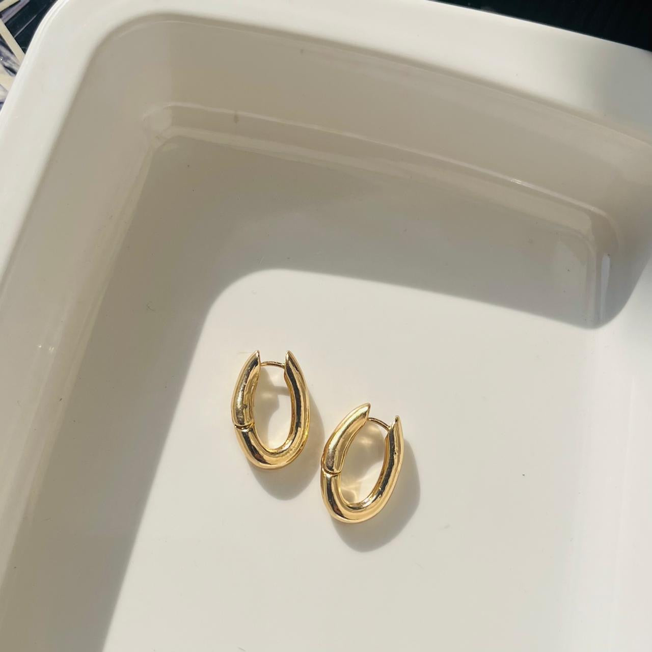 Everly Hoops ~ Anti Tarnish