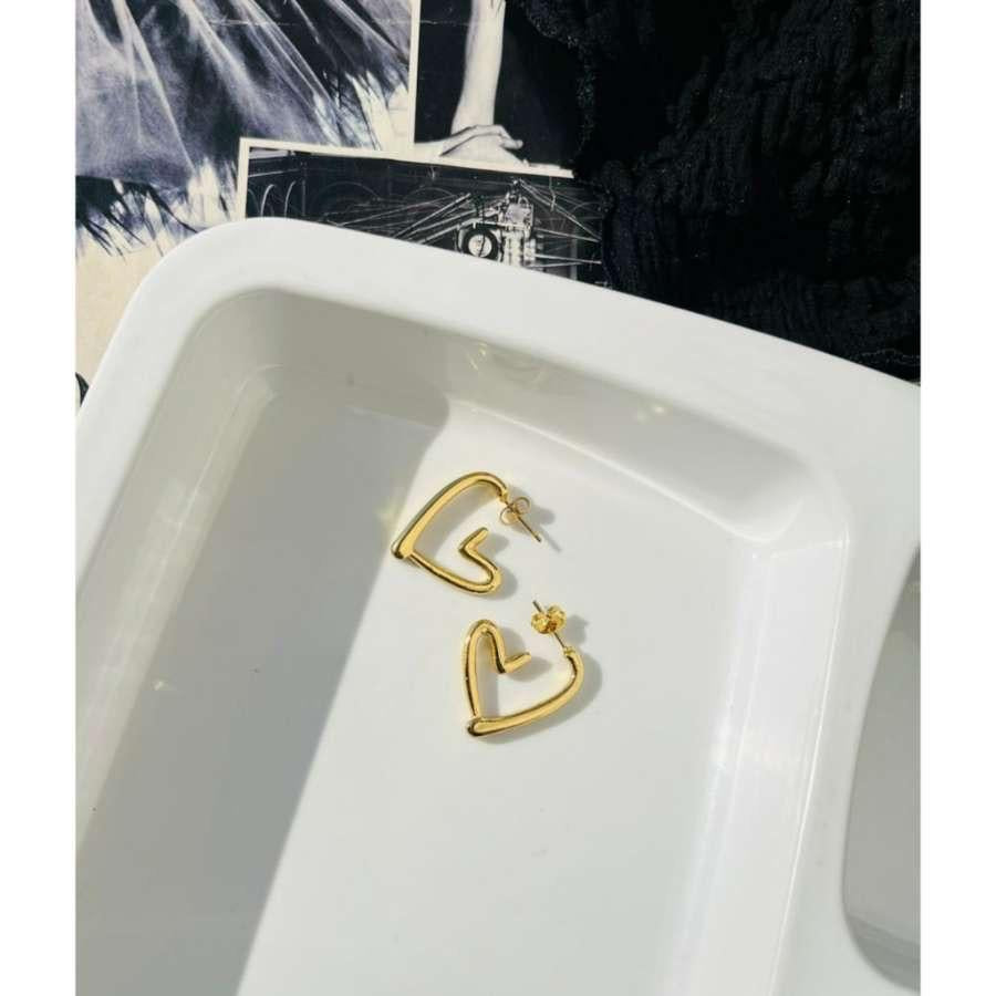 Helena Heart Hoops (Anti Tarnish)
