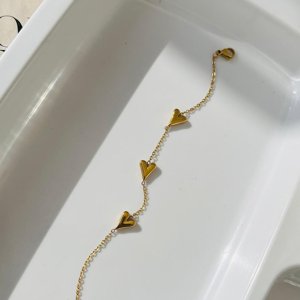 Heart Bracelet ~ Anti Tarnish