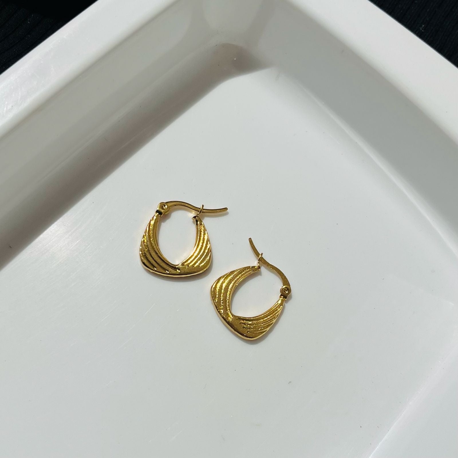 Katherine Hoops ~ Anti Tarnish