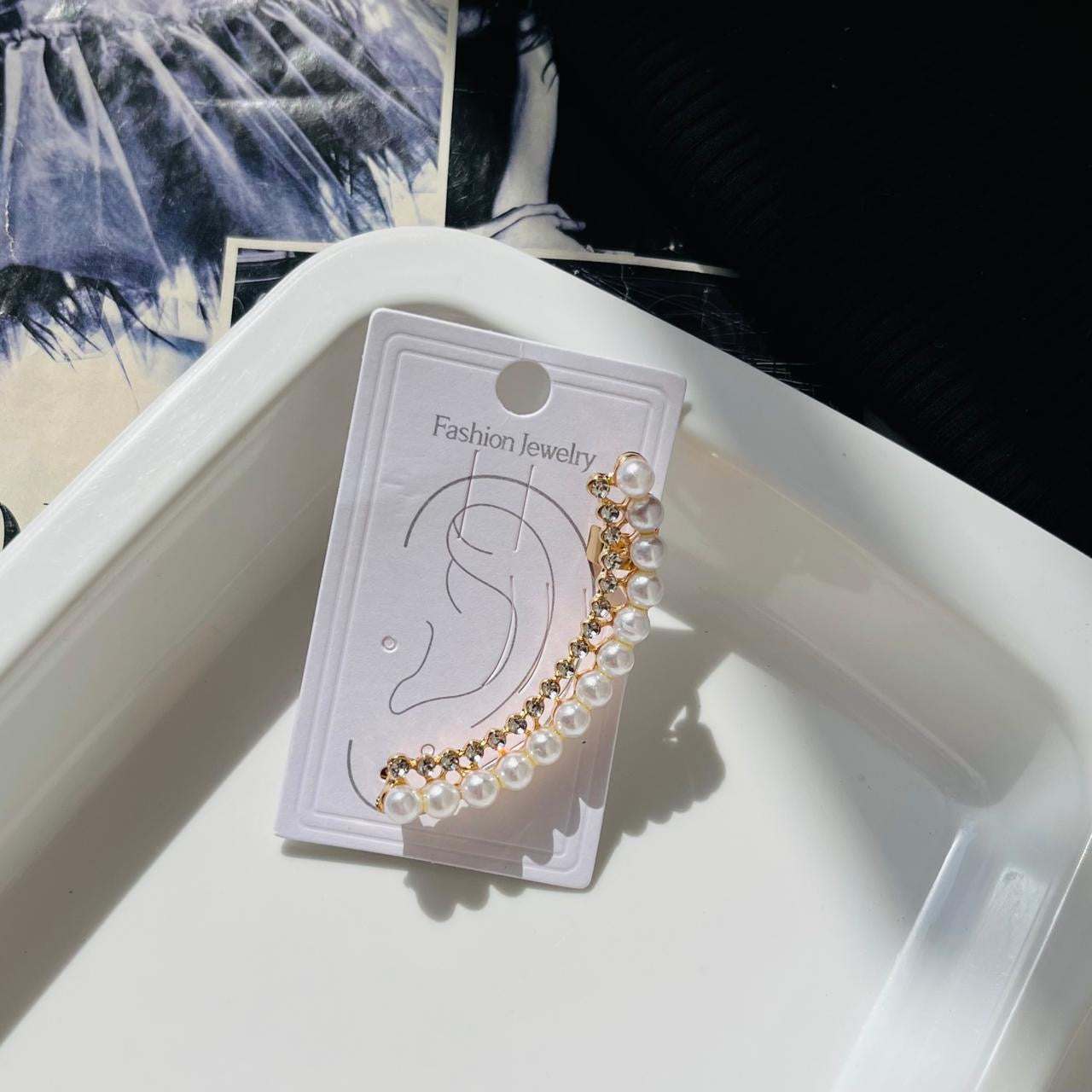 Pearl Earcuff
