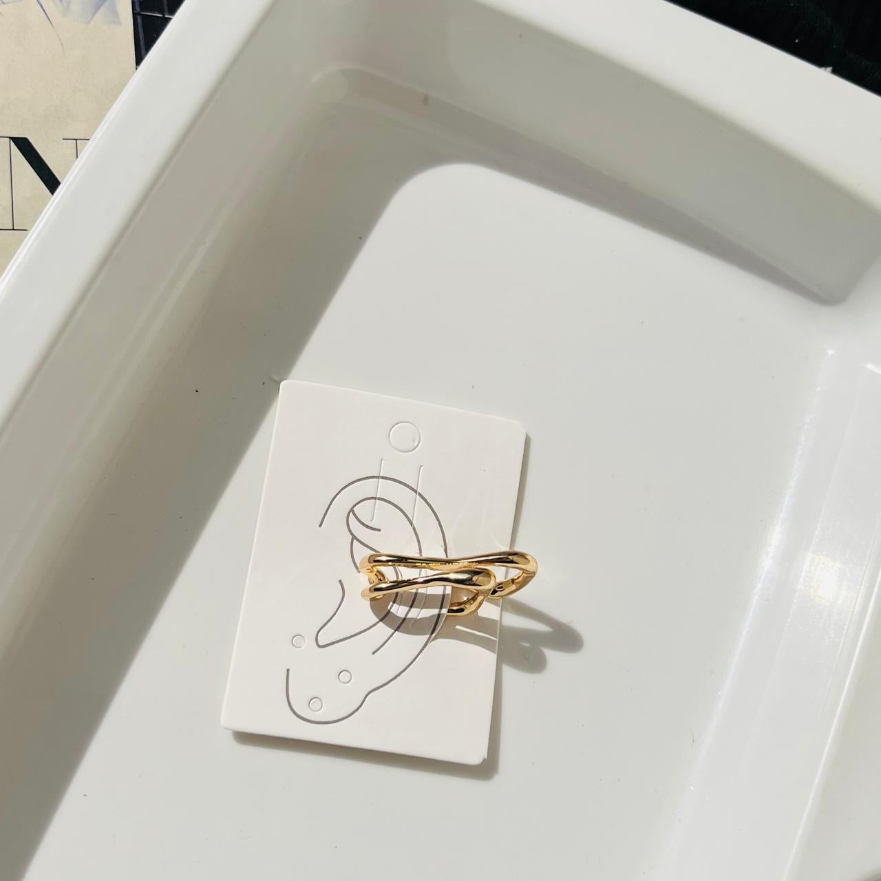 Nora Ear-cuff~ Adjustable