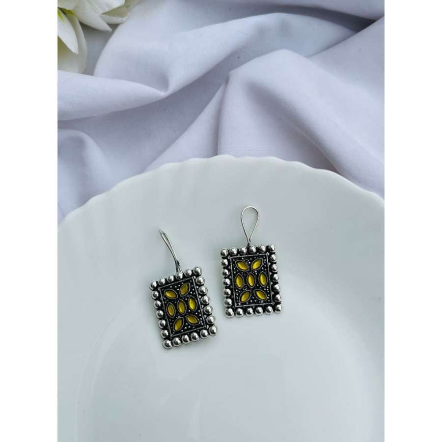 Myra Earrings