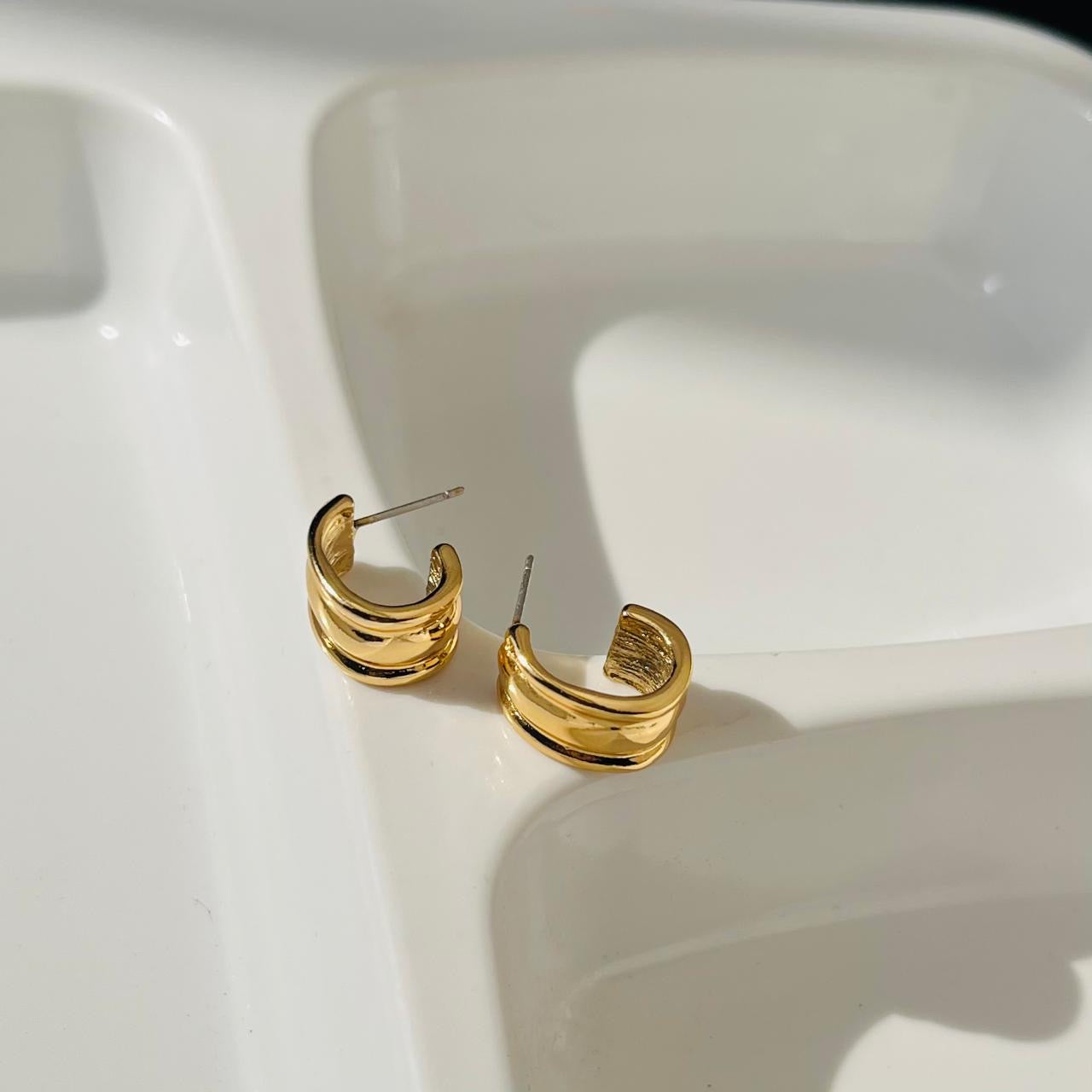 Hattie Small Hoops