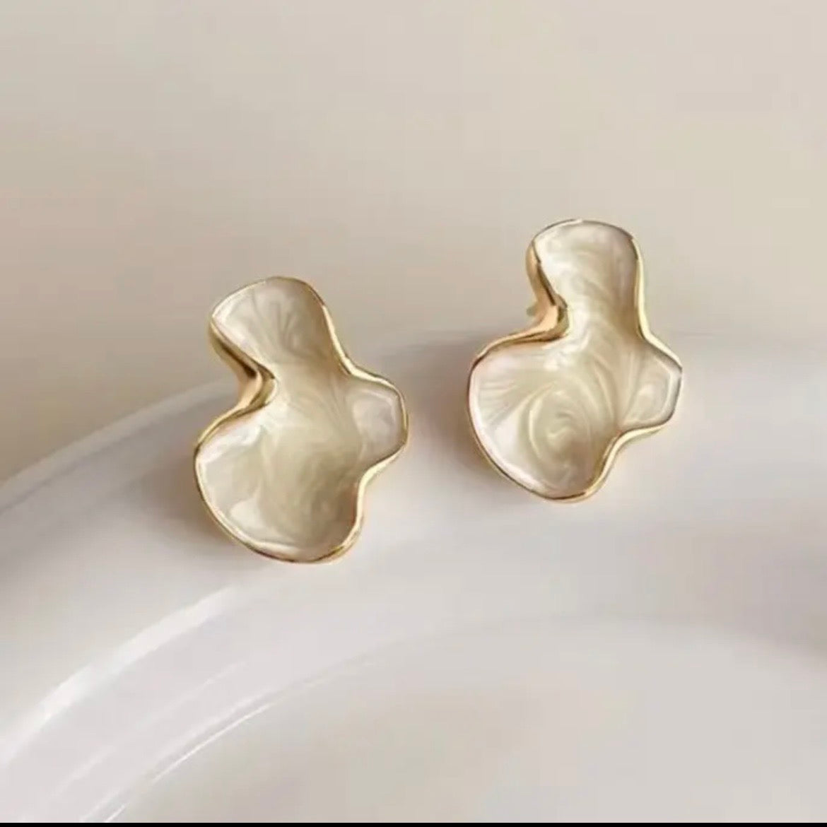 Nylah Earrings