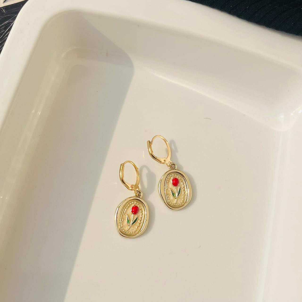 Tulip Earrings