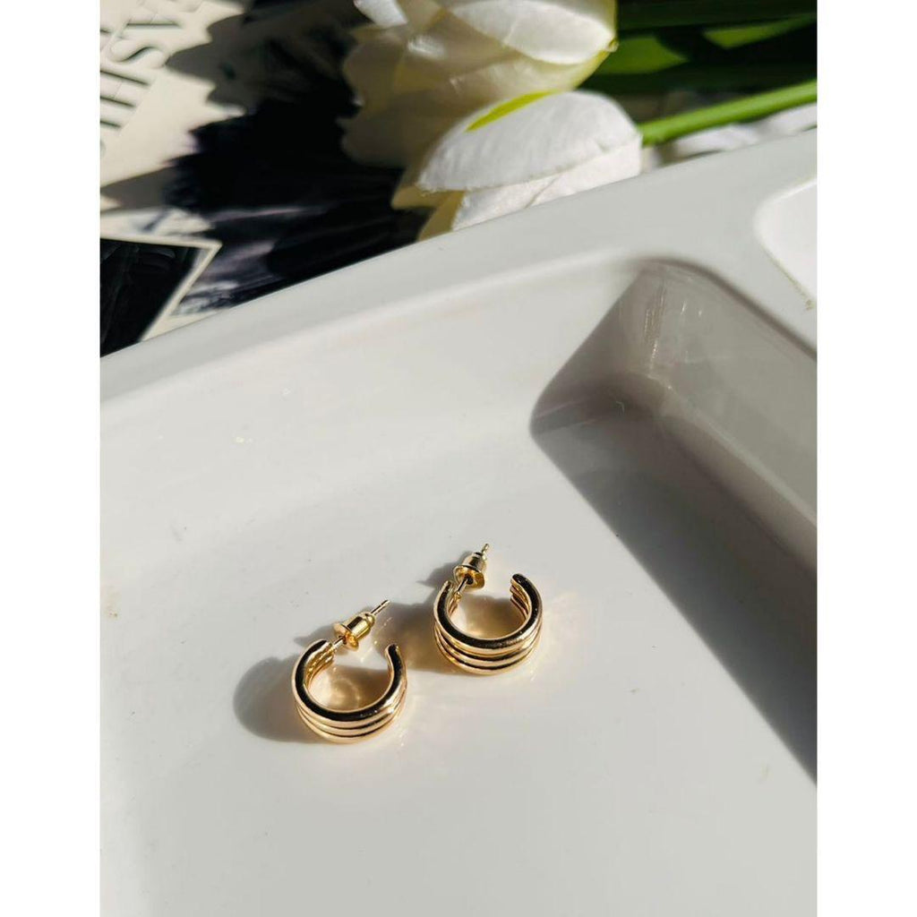 Aria Small Hoops