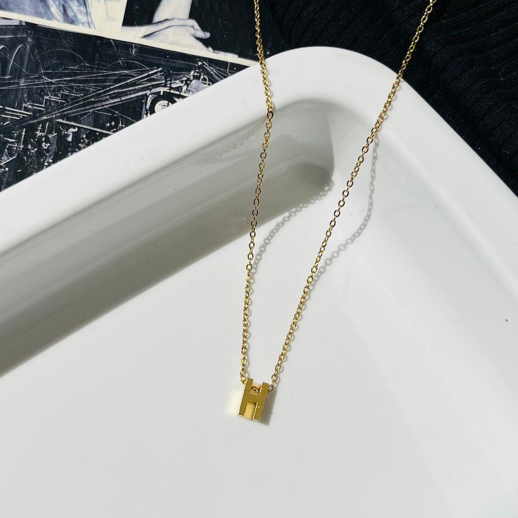 Minimal Initial Necklace (Anti Tarnish)