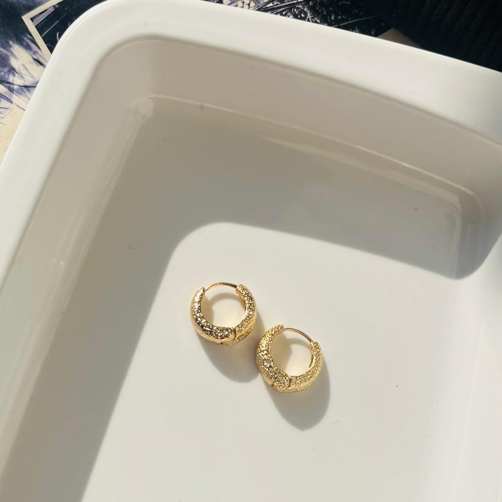 Lilly Hoops ~ Anti Tarnish