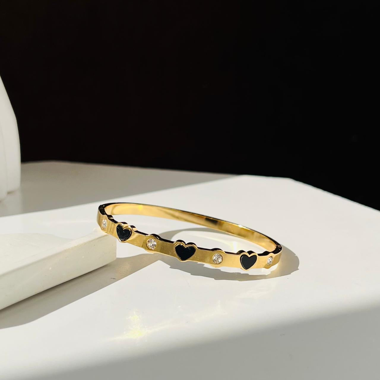 Small Size Black Hearts Bracelet ~ Anti Tarnish (2*2 & 2*4 size)