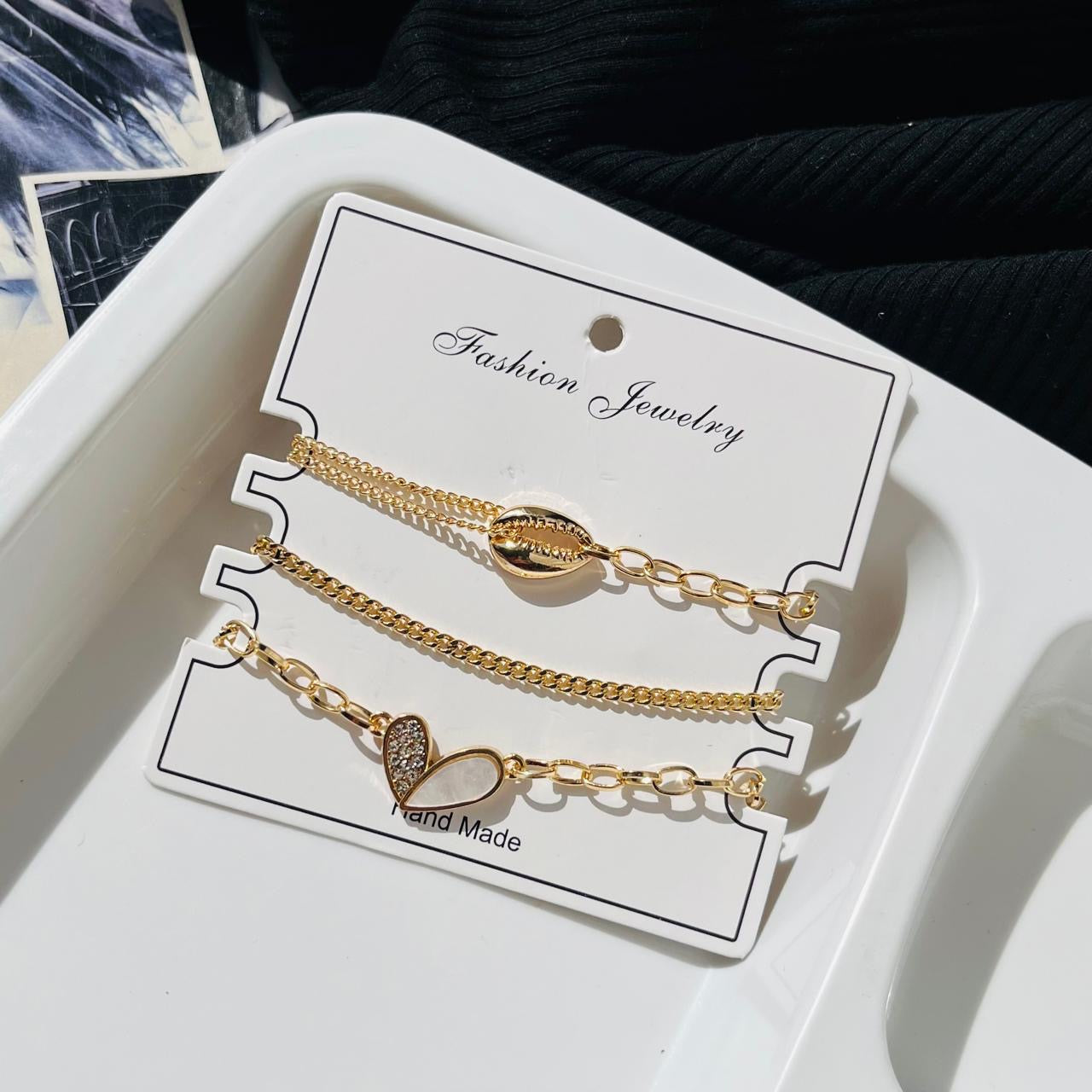 Alisa Heart Shell Bracelet