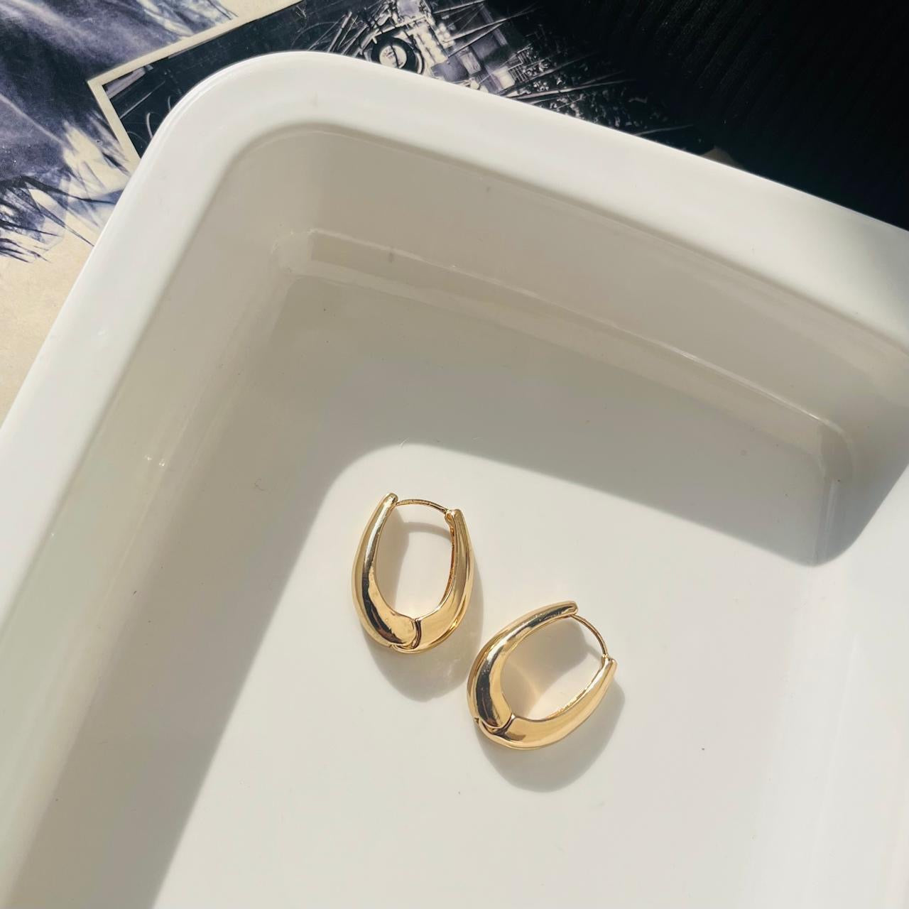 Everly Hoops ~ Anti Tarnish