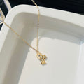 White Daisy Necklace