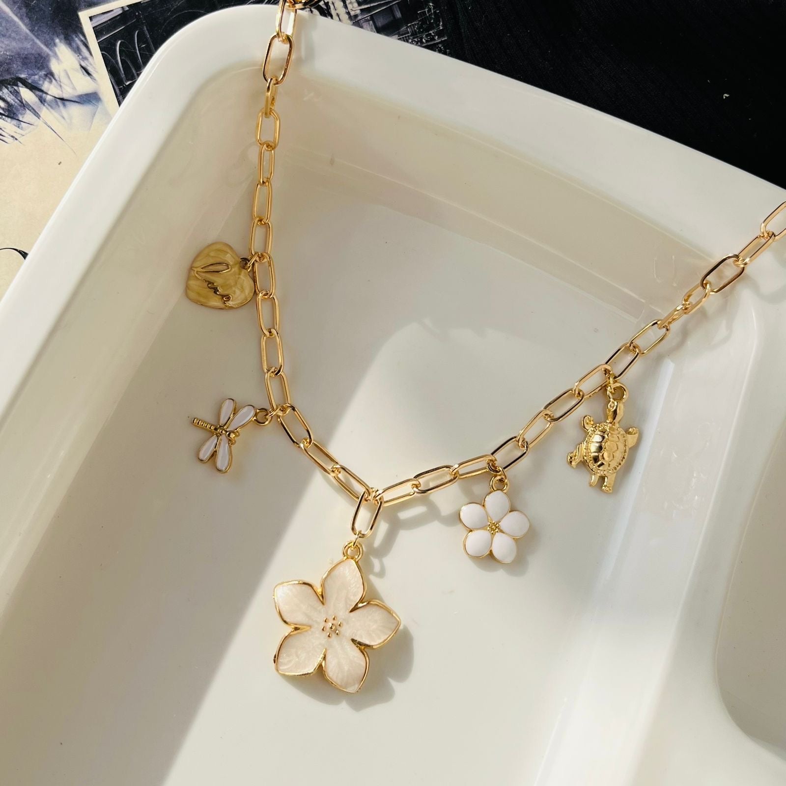 Daisy Beach Necklace