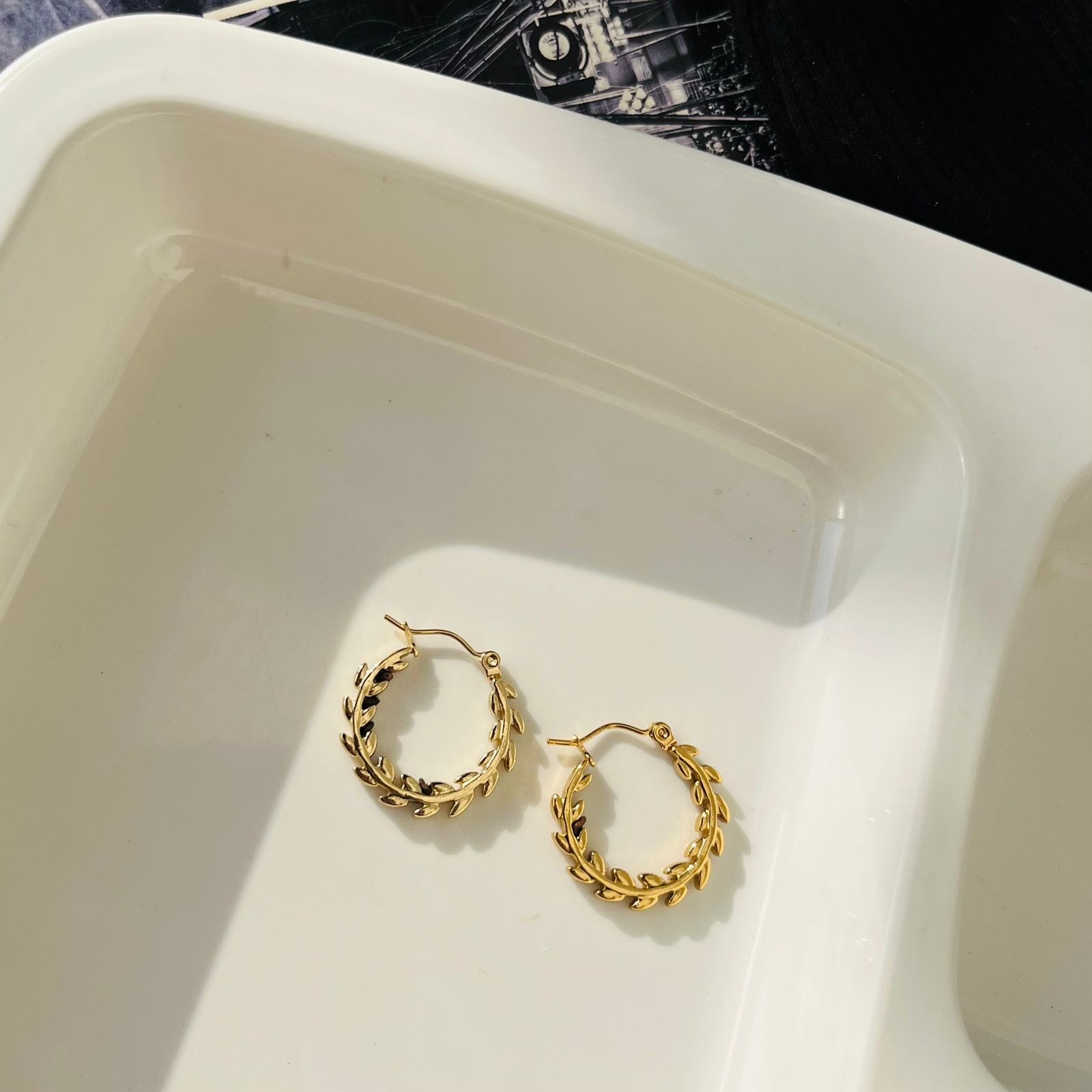 Leafy Small Hoops ~ Anti Tarnish