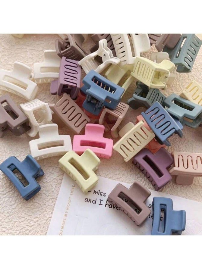 Pastel Peach~ Pack of 3 Mini Clips