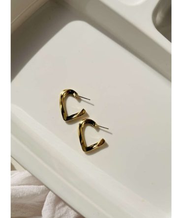 Sleek Heart Earrings