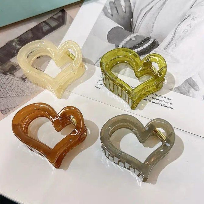 Heart Acrylic Transparent Claws~ Medium - Image 2