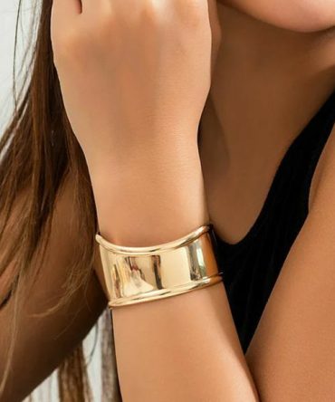 Golden Chunky Bangle