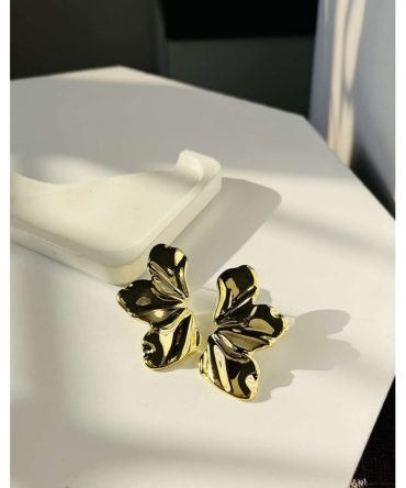 Glossy Petals Earrings
