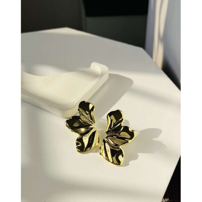 Glossy Petals Earrings