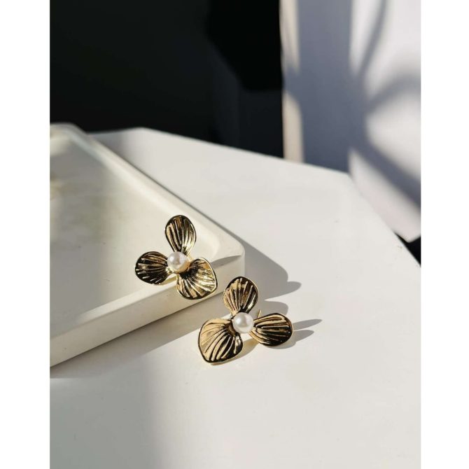 Floral Pearl Earrings
