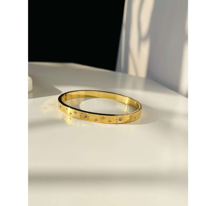 Minimalist Diamonds Bracelet~ Anti Tarnish