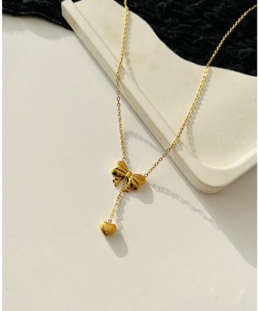 Bow Heart Necklace~ Anti Tarnish