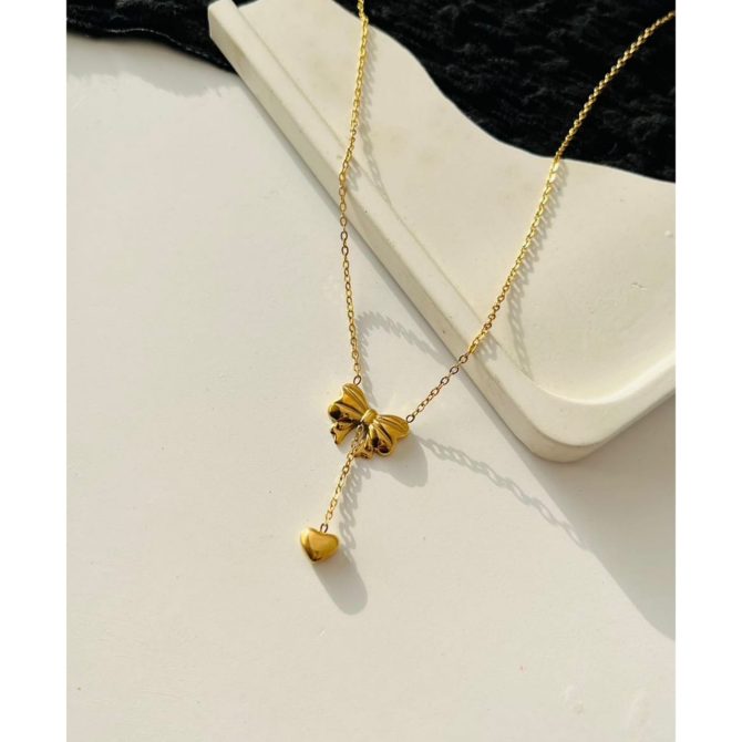 Bow Heart Necklace~ Anti Tarnish