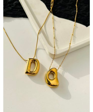 'D' Initial Necklace~ Anti Tarnish