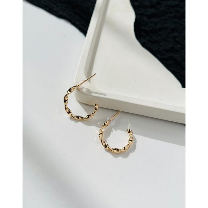 Wavy Hoops