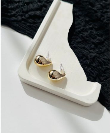 Minimal Drop Earrings