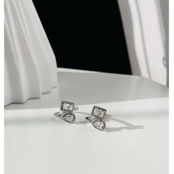 Silver Diamond Ring - Image 3