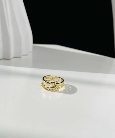 Cammy Chunky Ring