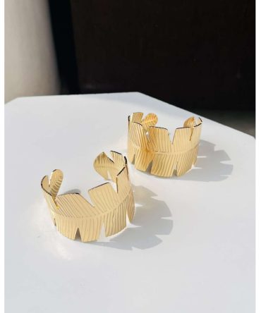 Textured Petals Bangle