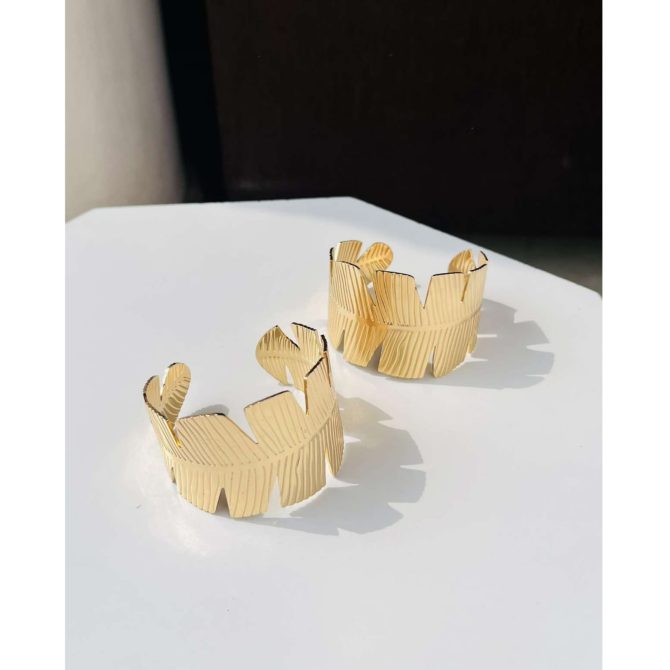 Textured Petals Bangle