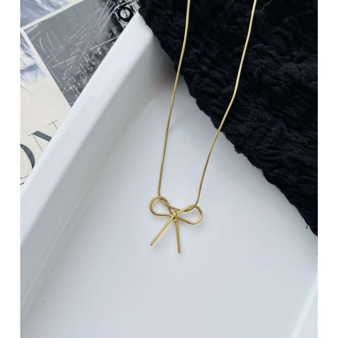 Sleek Bow Necklace~ Anti Tarnish