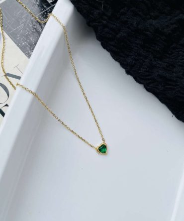 Minimalist Emerald Green Heart Necklace~ Anti Tarnish