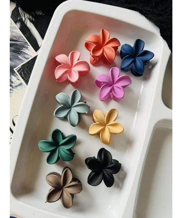 Matte Mini Floral Claw