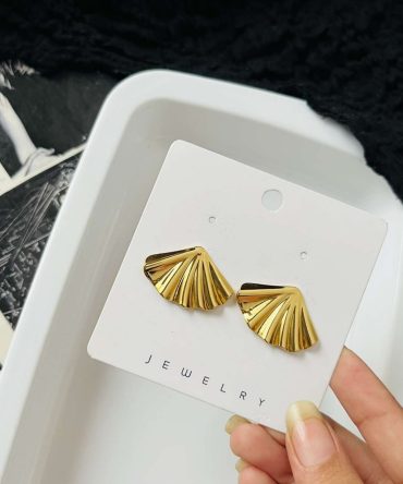 Shell Earrings~ Anti Tarnish