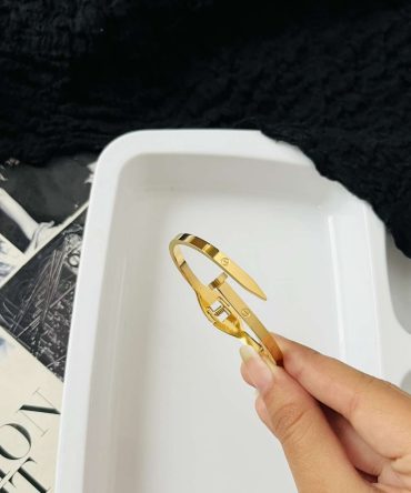 Thin Wrist Nail Band~ Anti Tarnish