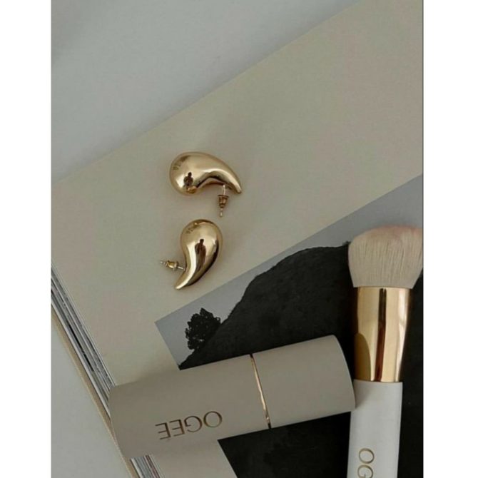 Minimal Drop Earrings