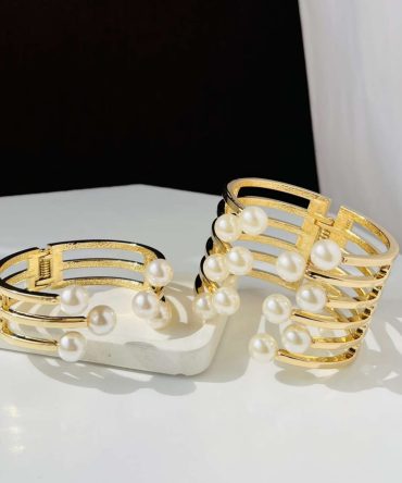 Pearls Cuff Bracelet
