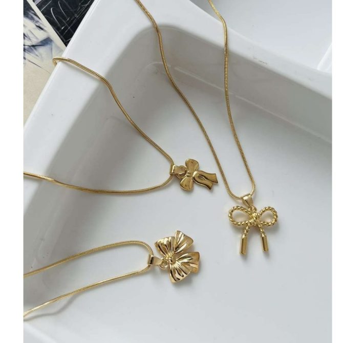 Aesthetic Bow Necklace